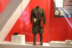 ПОДЛИННЫЕ РУКОПИСИ ШОЛОХОВА, ПЕЧАТНУЮ МАШИНКУ И ЛИЧНУЮ ВОЕННУЮ ФОРМУ ПИСАТЕЛЯ МОЖНО УВИДЕТЬ В МУЗЕЕ ОБОРОНЫ ТУЛЫ